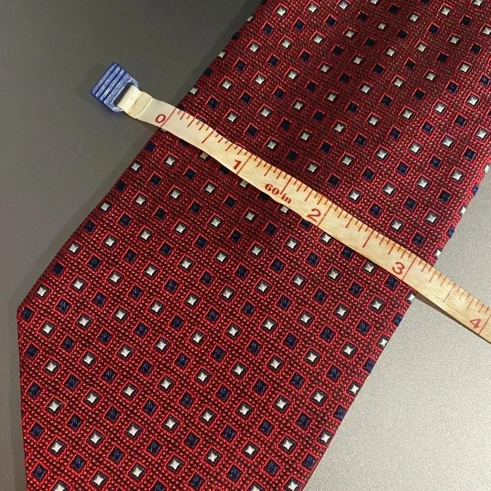 Brooks Brothers Red Navy White Square Pattern Tie